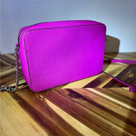 2/$100 Michael Kors Pink Crossbody Bag EUC - Picture 7 of 14